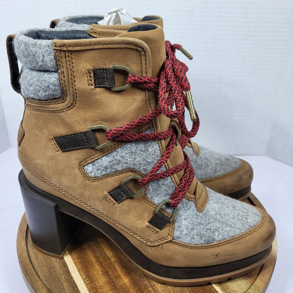 SOREL Women's Blake Lace Leather Felt‎ Chunky Heel Boot Size 9